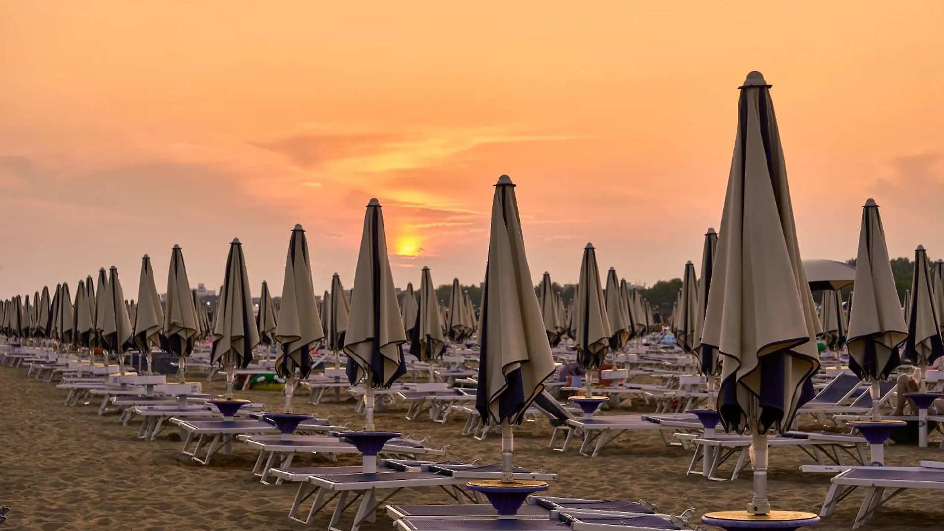 Fun And Relax By The Pool - Beahost Rentals Bibione 0*,