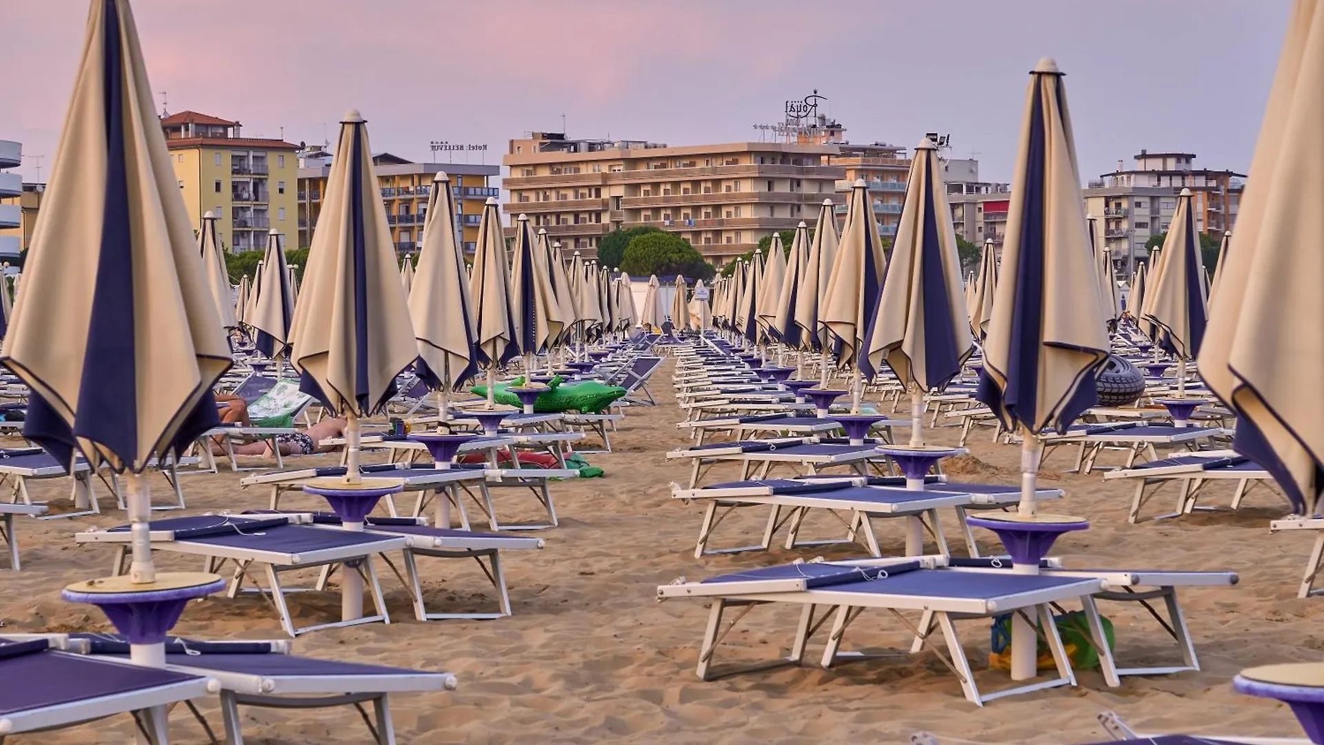 Fun And Relax By The Pool - Beahost Rentals Bibione